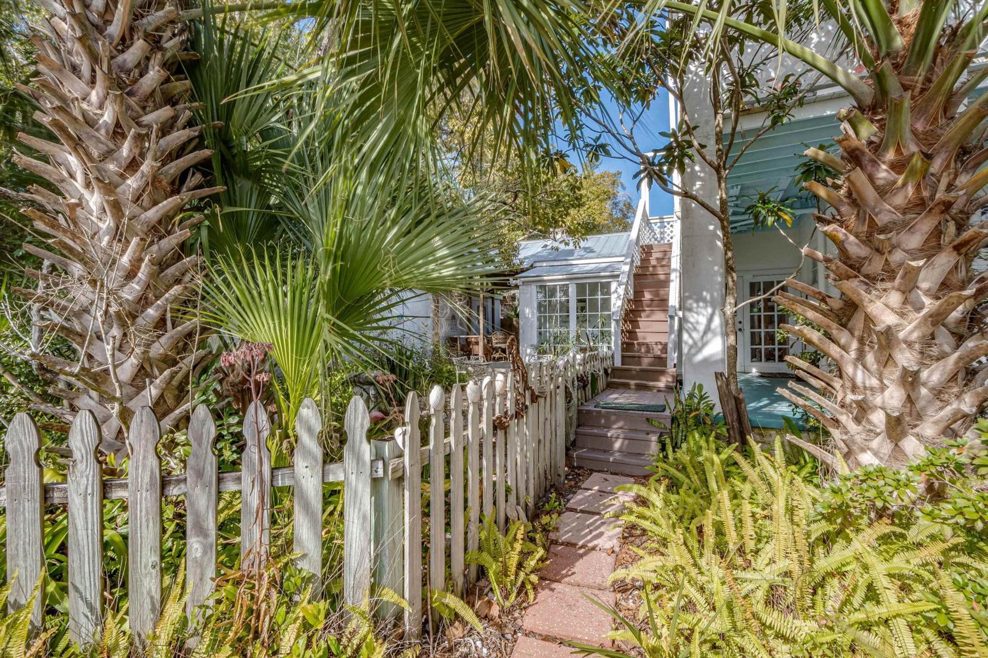 Old Carrabelle Hotel Regatta Suite Exterior foto